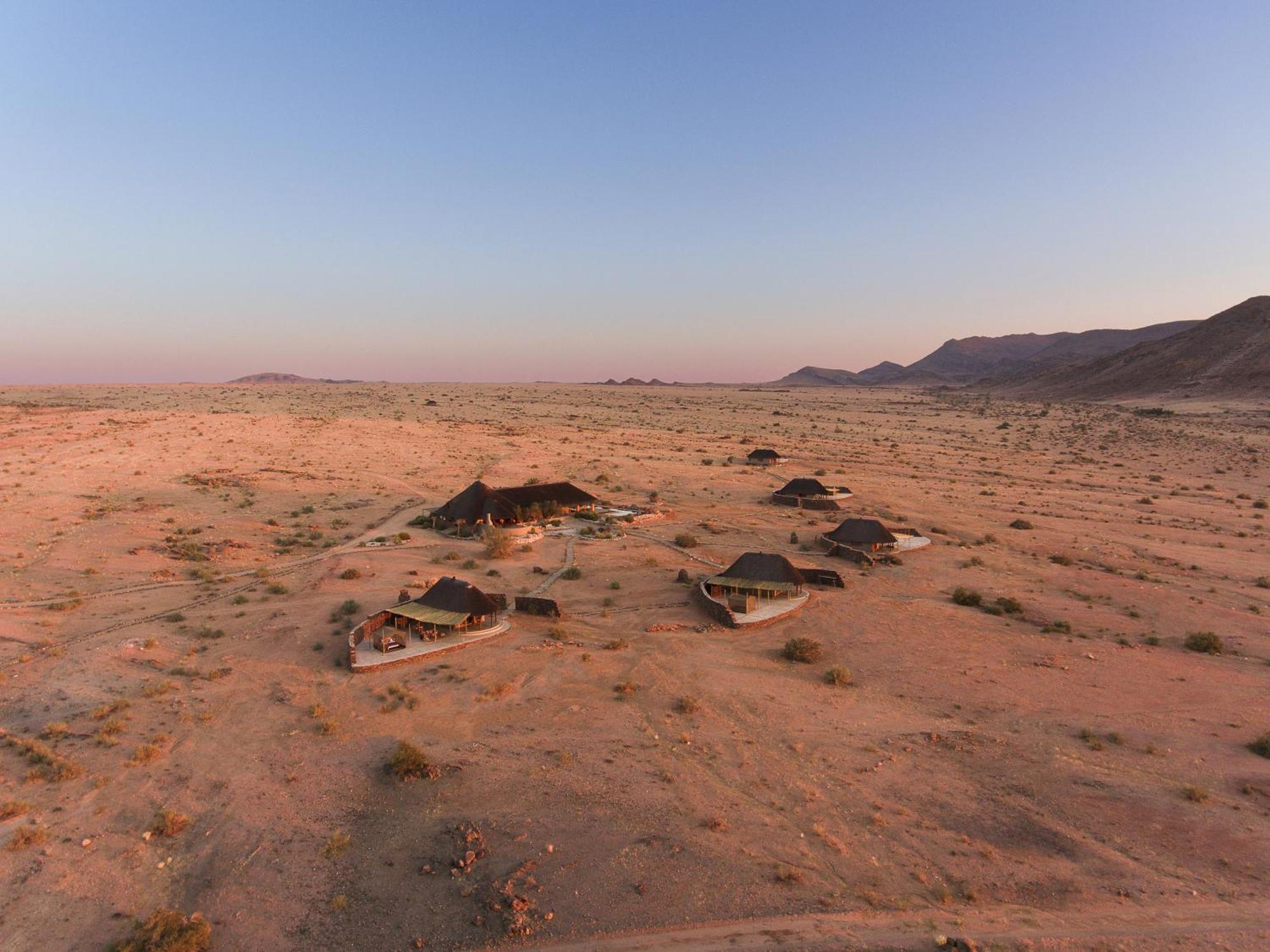 Sandfontein Lodge & Nature Reserve Экстерьер фото
