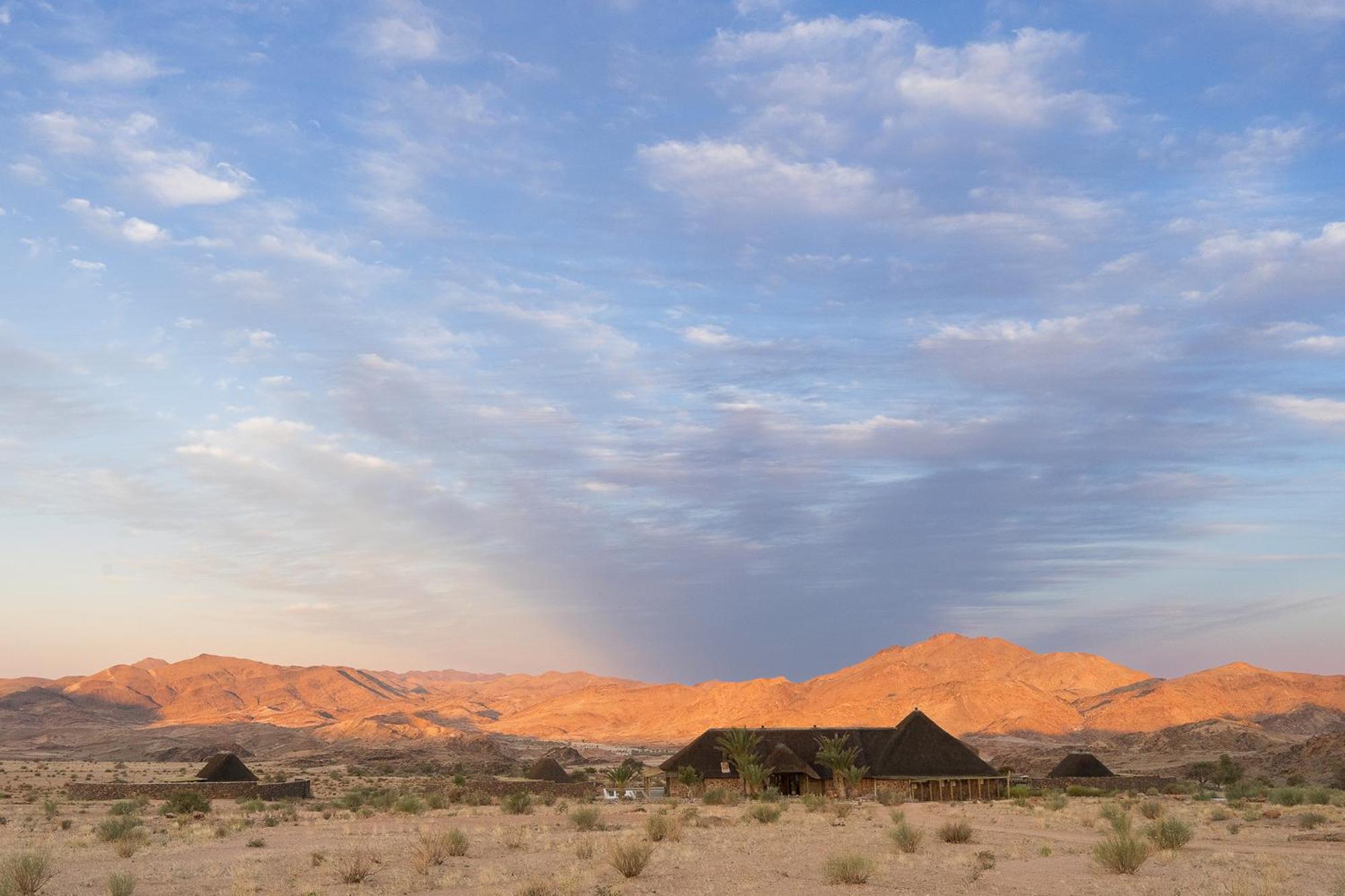 Sandfontein Lodge & Nature Reserve Экстерьер фото